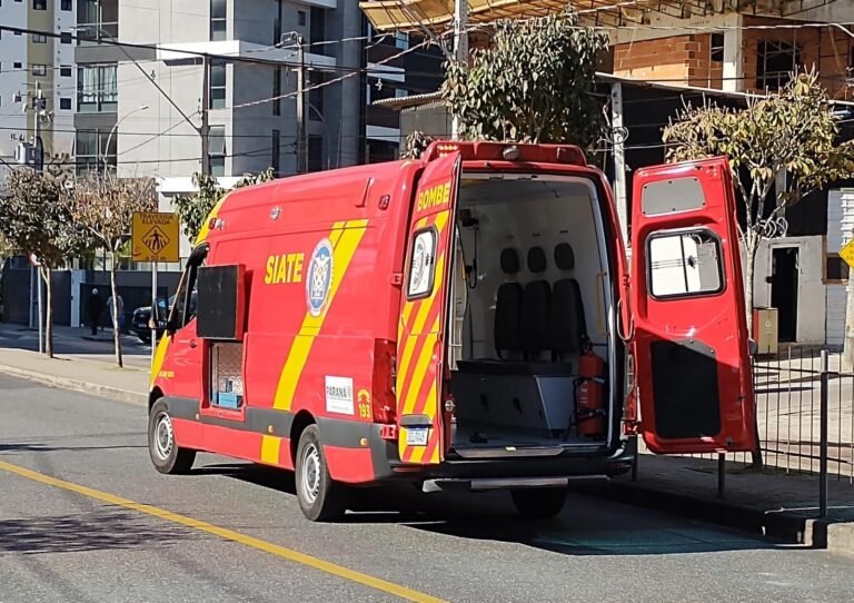 Idosa atropelada em Curitiba após atravessar rua