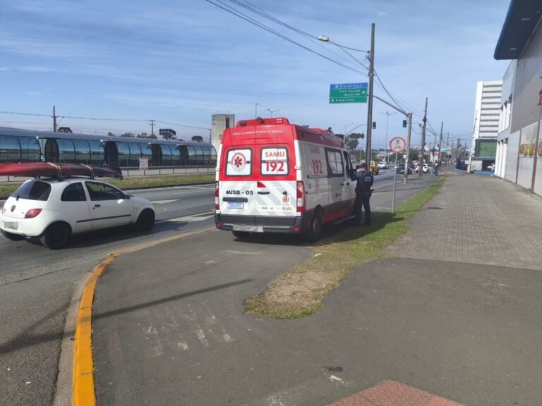 Grávida é atropelada na Linha Verde e fica em estado grave