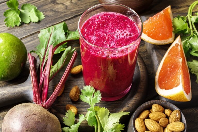 Os benefícios do suco de beterraba como pré-treino