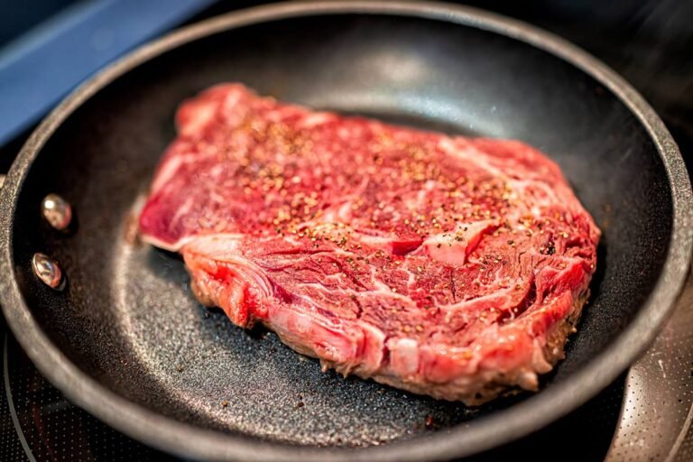 Como o suco de abacaxi amacia a carne