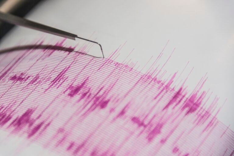 Entendendo os mega-terremotos e tsunamis através da perfuração marinha
