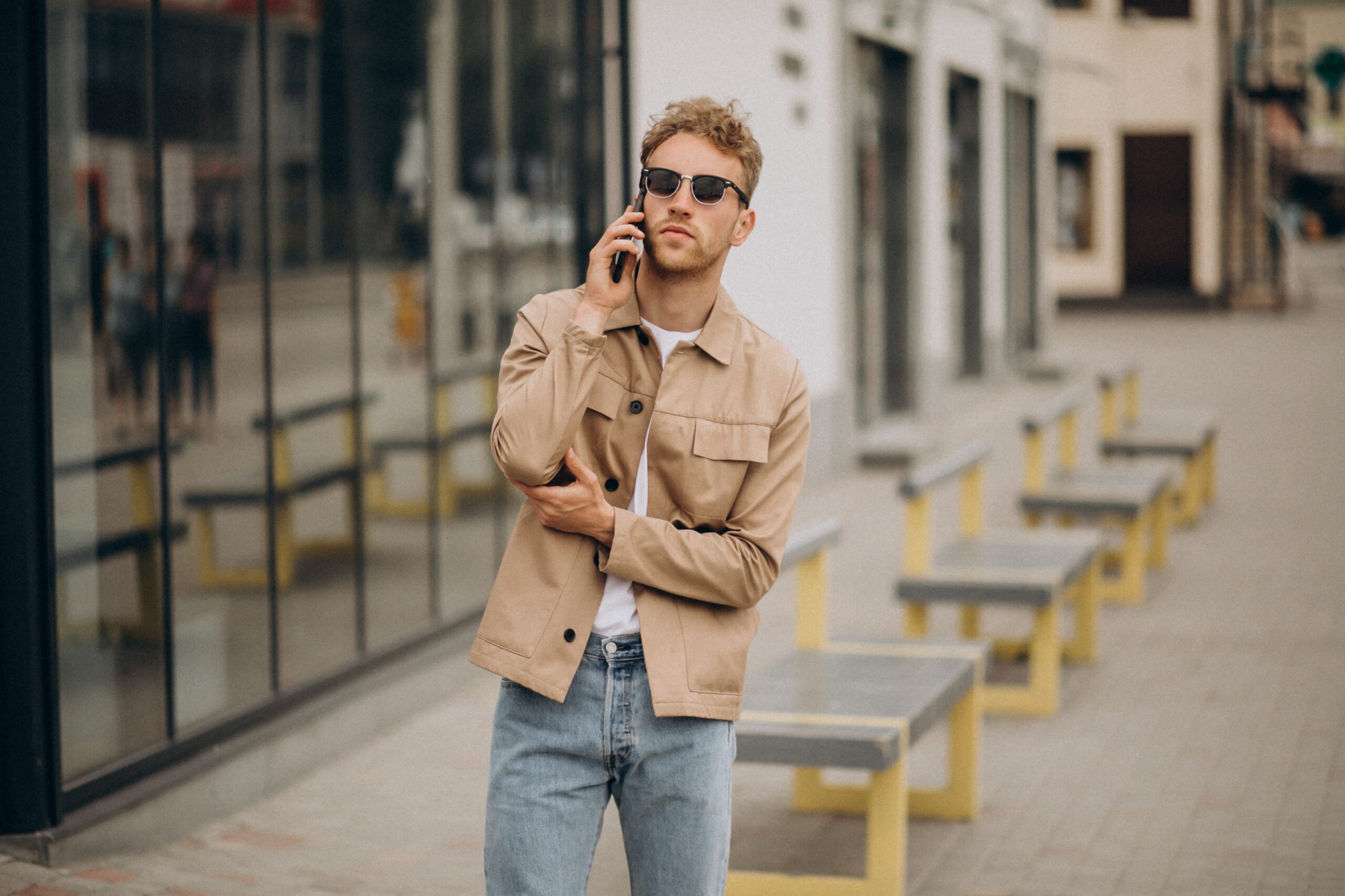 Peças essenciais para montar um guarda-roupa masculino casual premium