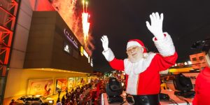 Chegada do Papai Noel marca início das festividades de Natal