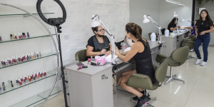 Transformação de salão de beleza em modelo colaborativo