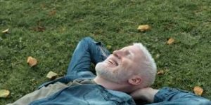 Falar com pets como se fossem pessoas revela conexão emocional