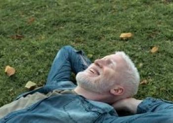 Falar com pets como se fossem pessoas revela conexão emocional