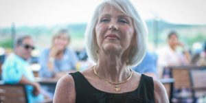 Ação de Trump para perdoar Tina Peters gera controvérsia em Colorado