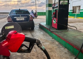 Rússia ignora ameaças de tarifas de Trump sobre petróleo a Cuba