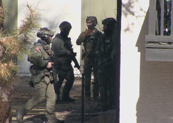 Aumento das prisões pelo ICE no segundo mandato de Trump