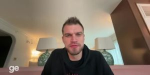 Tiago Splitter fala sobre estreia e projeta futuro na NBA