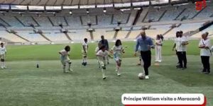 Príncipe William visita o Maracanã