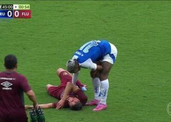 Técnico do Cruzeiro critica arbitragem após empate sem gols