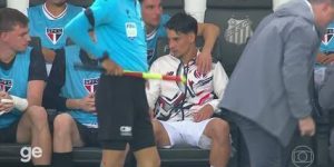 Ferreira é substituído no intervalo por dores na coxa durante jogo do São Paulo