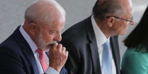 PT se divide, e PSB luta pela permanência de Alckmin na vice