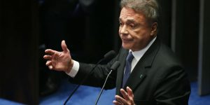 1644245228-alvaro-dias