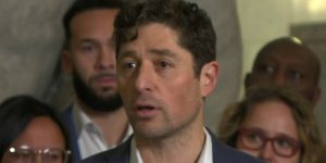 Conflito em Minnesota: a repercussão do tiroteio envolvendo o ICE