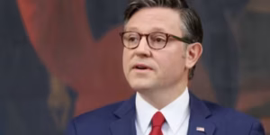 Trump se reúne com presidente colombiano; votação para encerrar shutdown