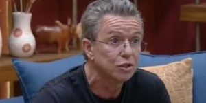 Que loucura! Ex Big Boss do 'BBB', Boninho surge na sede de 'A Fazenda 17', anuncia reality show na Record e leva web ao delírio