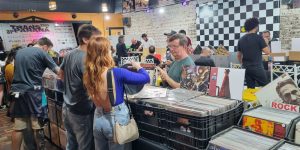 Feira CWB Vinil Project no Jeep Cluibe (foto S. Rodriguez)