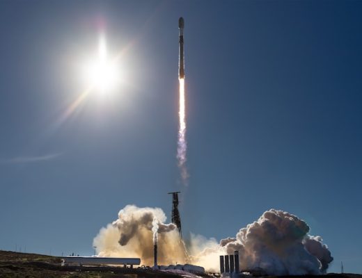 SpaceX lança 28 satélites Starlink com foguete Falcon 9