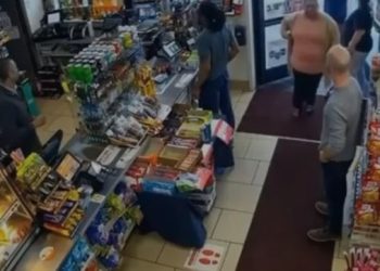 Homem armado comete tragédia em estabelecimento comercial