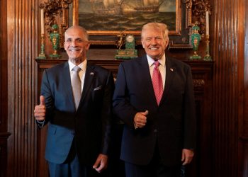 Trump se encontra com o novo presidente de Honduras, Asfura, em reunião em Mar-a-Lago