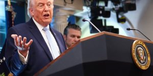 Foto: 1 de 2 Imagem feita por Inteligência Artificial mostra o rosto de Trump em
