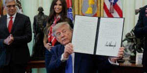 2026-08-10t192858z-109112401-rc2vvmahp9c3-rtrmadp-3-usa-trump