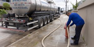 Sanepar aumenta frota de caminhões-pipa para garantir água em shows