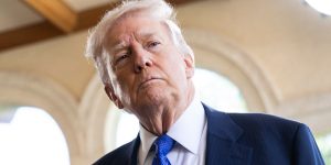 Trump tenta novamente transferir caso de hush money para tribunal federal