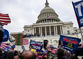Rioter do 6 de janeiro, perdoado por Trump, condenado por pedofilia