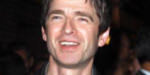 Oasis, anuncia novo álbum, 'Chasing Yesterday', para 2015