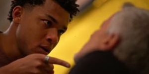 Porrada na novela 'Dona de Mim'! Samuel e Jaques trocam socos em briga brutal, e o pior acontece após queda no chão