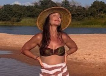 Solteira, Ivete Sangalo provoca a web com body ultracavado, mostra marquinha e valoriza bumbum torneado aos 53 anos em foto ousada. Veja!