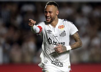 Neymar Jr permanece no Santos FC por mais um ano