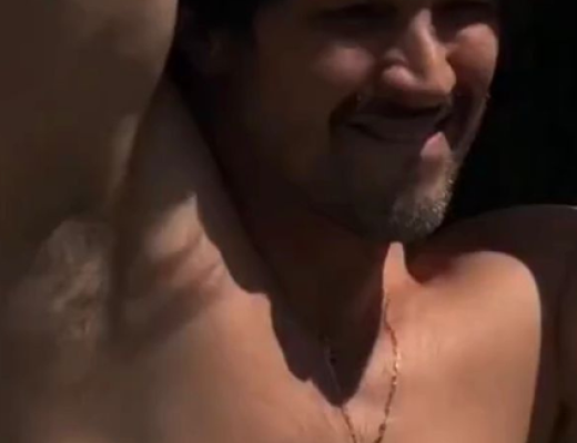 Rômulo Estrela exibe corpo malhado em treino e agita a internet