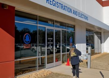 FBI invade escritório eleitoral na Geórgia: contexto e implicações