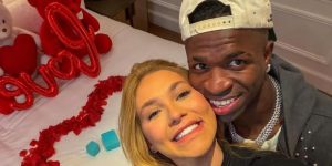 Decoração romântica e camisola sexy: Virginia Fonseca em Londres