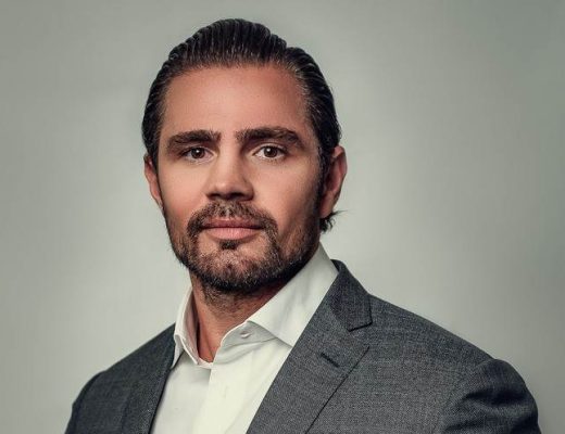 Citações a políticos em celular de Vorcaro revelam crise política