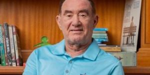 Renato Aragão ganha emocionante recado sobre 'fama e vaidade' em carta psicografada atribuída a amigo famoso