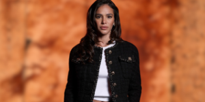 Vestidos midi da Zara que parecem de grife para o Verão 2026