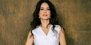 no elenco de 'Três Graças', este é o segredo do corpo definido e natural de Andréia Horta aos 42 anos