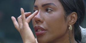 Eliminação de Carol Lekker em 'A Fazenda 17' hoje (13/11) está em jogo