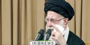 Irã frustra planos de inimigos estrangeiros, afirma líder supremo