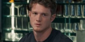 Ao descobrir que Viviane é trans, Leonardo tem reação machista em 'Três Graças'