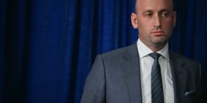 Pressão sobre Stephen Miller após tragédia em Minneapolis