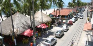 m colorida mostra pousada em Alagoas - Metrópoles