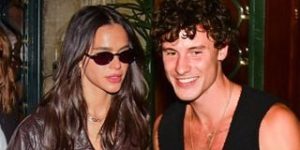 Dua Lipa aproveita dia de sol na mansão de Angélica e Luciano Huck