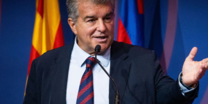 Renúncia de Laporta inicia disputa pela presidência do Barcelona