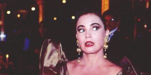 Maria do Carmo é presa em 'Rainha da Sucata' após acidente trágico